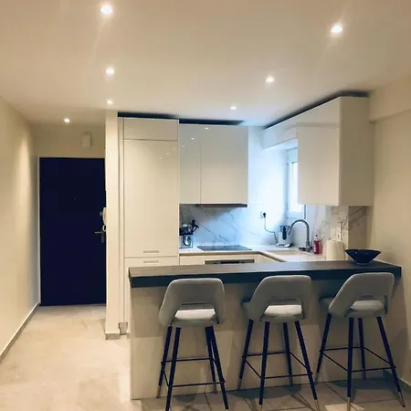 شقة Searenity Glyfada Ctr, 1br, Renovated, Near