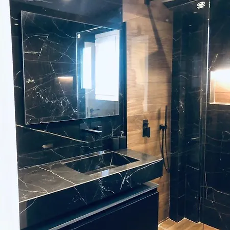 شقة Searenity Glyfada Ctr, 1br, Renovated, Near